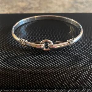 SS Porthole Hook Bracelet